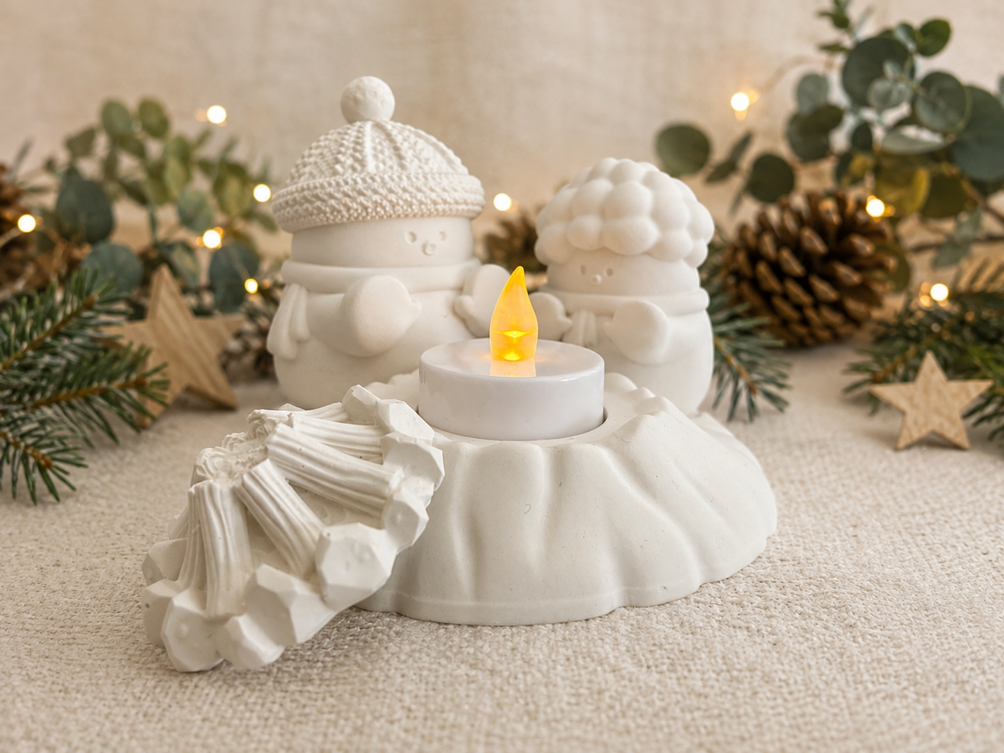 Weihnachtliche Keramik-Teelichthalter Set
