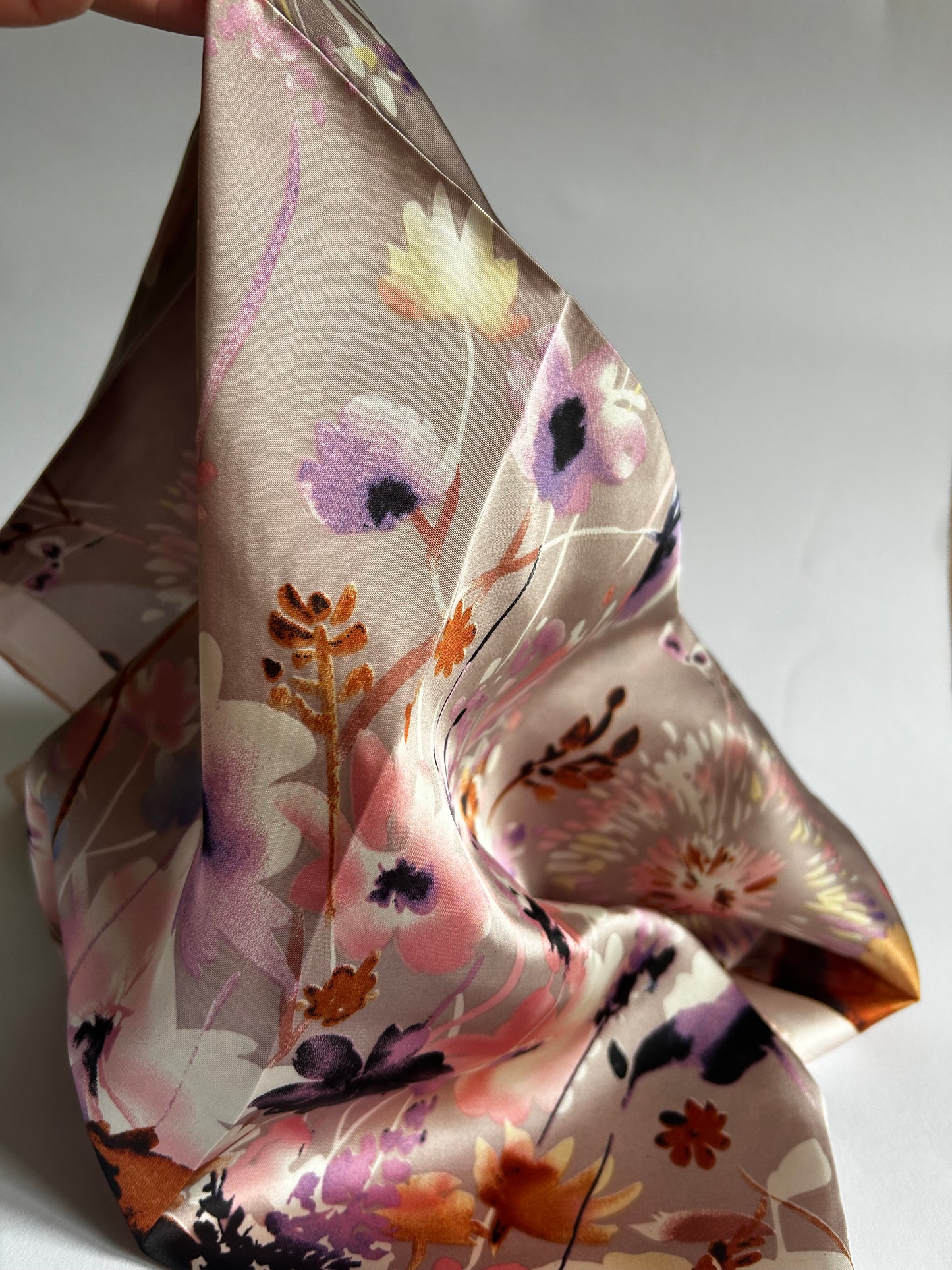 Tuch mit Blumen