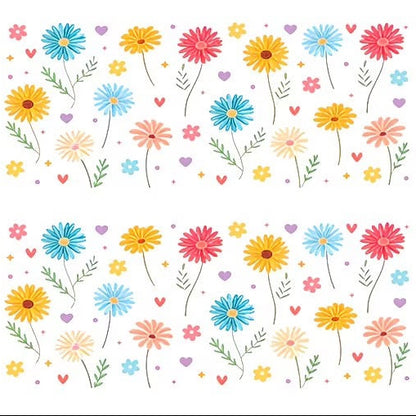 Trinkglas mit Blumenmotive
