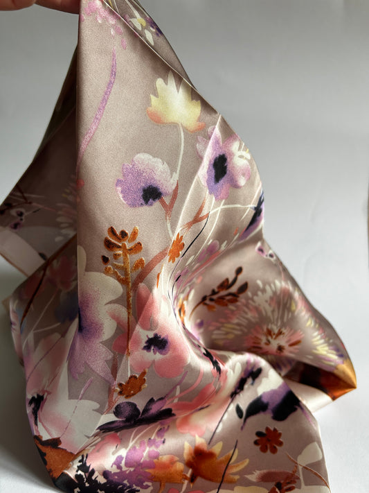 Tuch mit Blumen