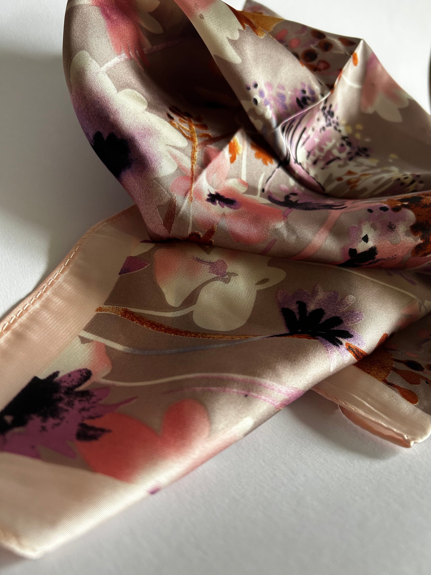 Tuch mit Blumen