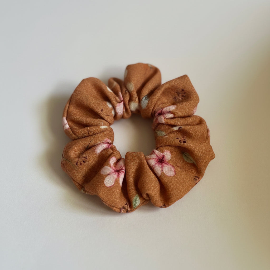 Scrunchie Braun Blumen