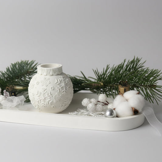 Winterdekokugel Schneeflocken & Tannenzweig – Handmade
