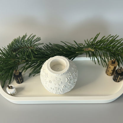 Winterdekokugel Schneeflocken & Tannenzweig – Handmade