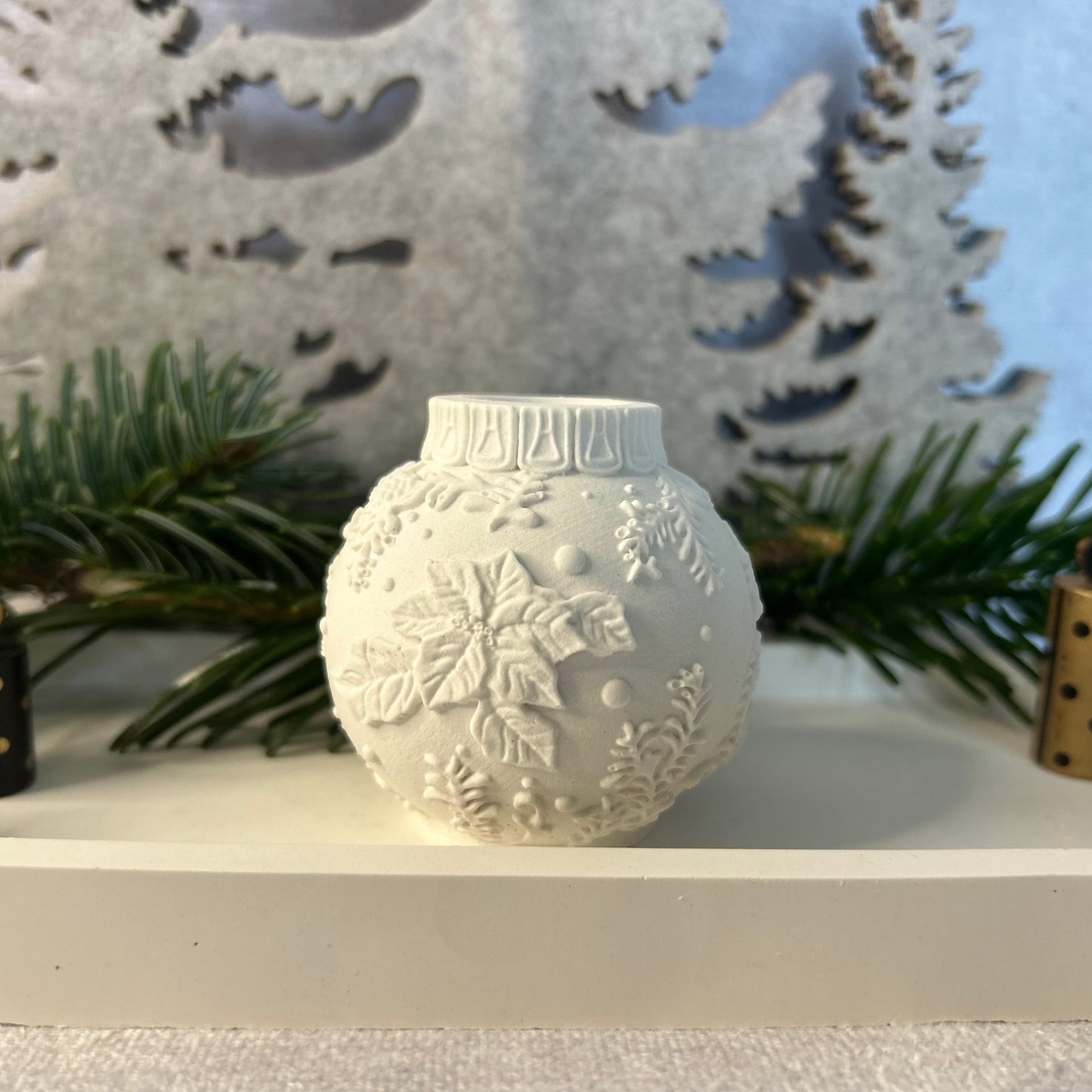 Winterdekokugel Schneeflocken & Tannenzweig – Handmade
